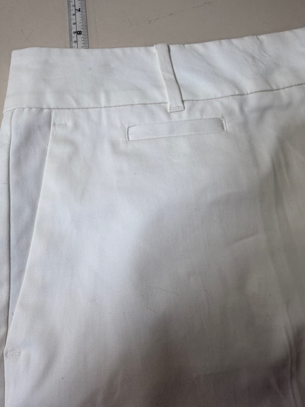 Ann Taylor White Devin Metro Short - Picture 3 of 10